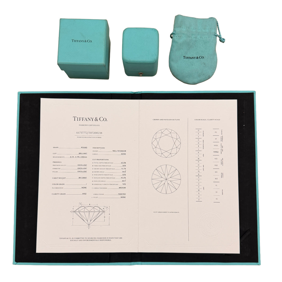 Tiffany & Co. 0.88 ct Round Brilliant Diamond Engagement Ring box