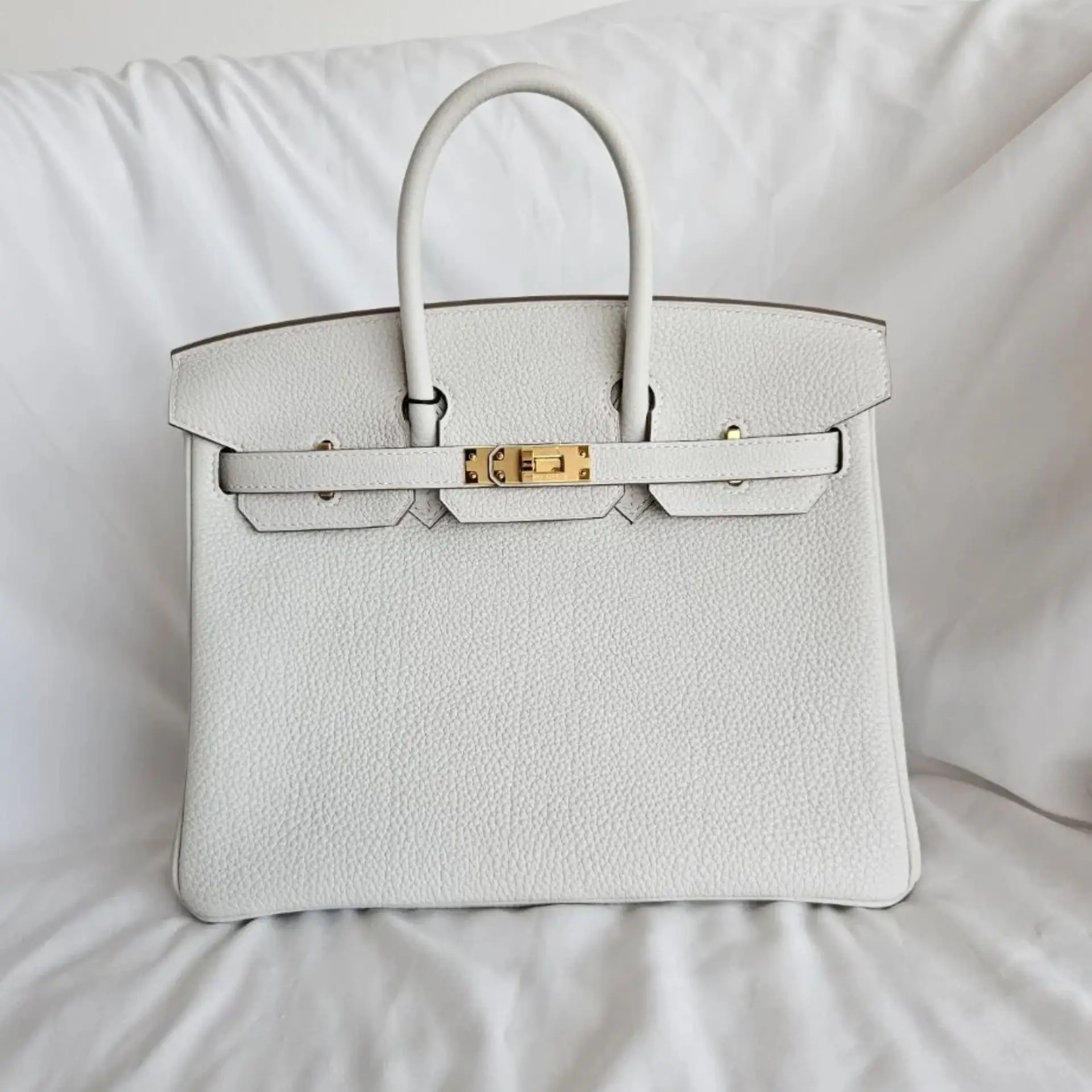 Hermes White Togo Leather Gold Tone Hardware Birkin 25 Bag